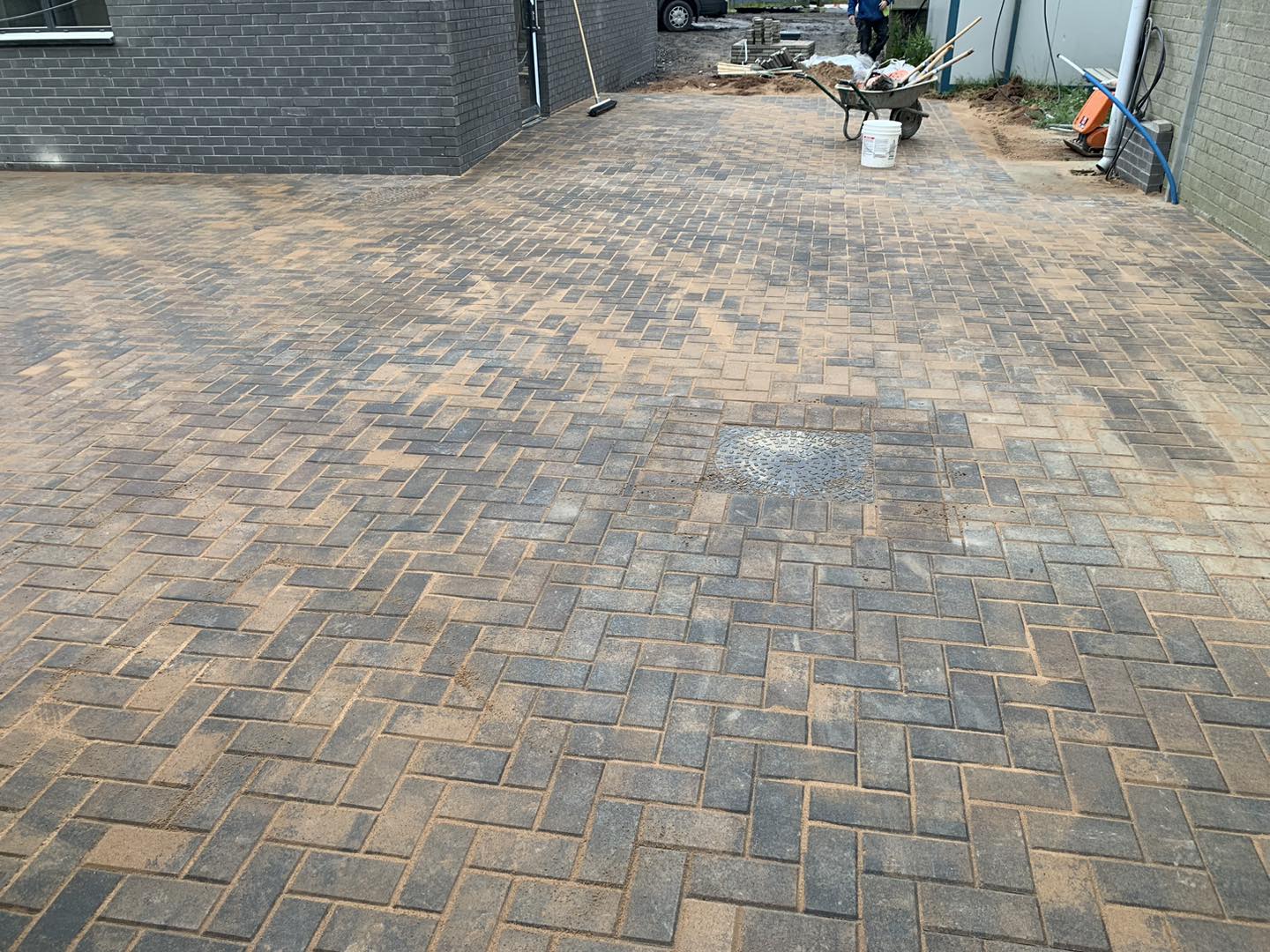 paving